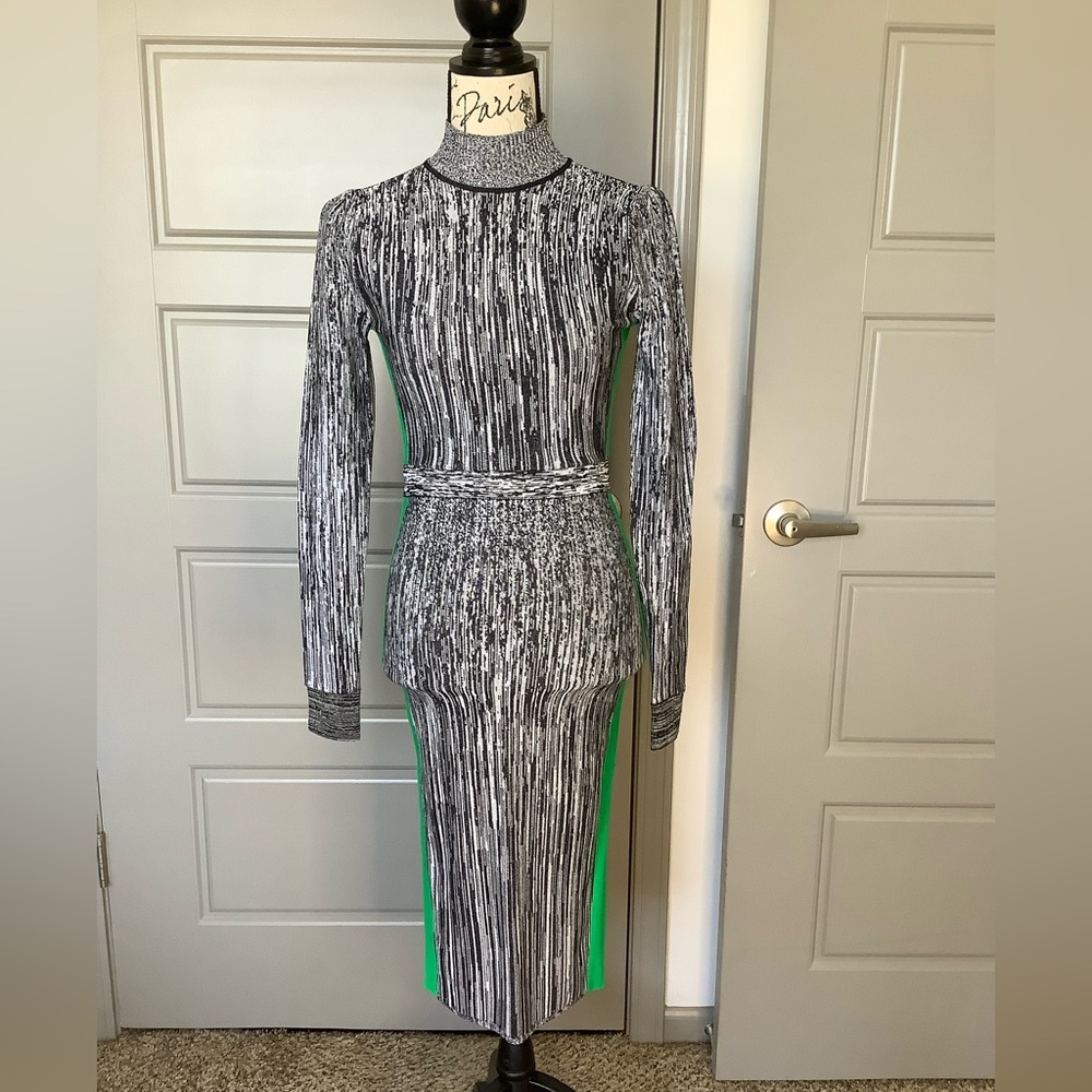💚 Knit Bodycon Midi Dress 💚